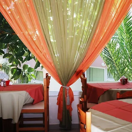 Hotel Admiral De Luxe Argassi