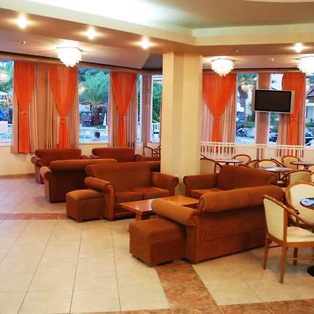 Hotel Admiral De Luxe 2*