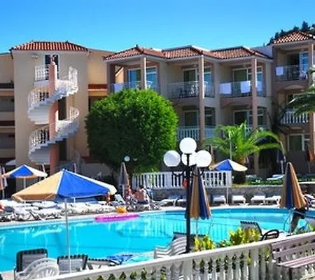 Admiral De Luxe Hotel 2*