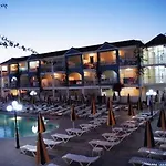 Admiral De Luxe 2* أرغاسي
