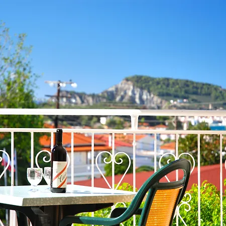 Admiral De Luxe Hotel