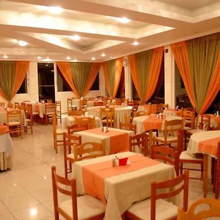 Admiral De Luxe Hotel 2*