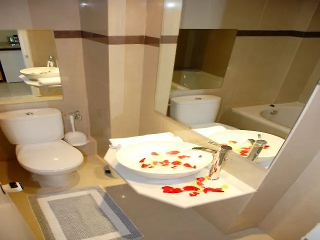 Admiral De Luxe Hotell