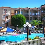 Admiral De Luxe Hotell 2*