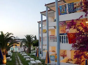 Admiral De Luxe Hotel